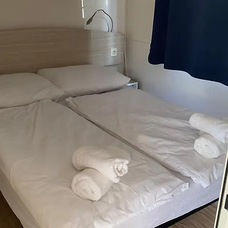 Laguna Mobile Homes * פריבלאקה